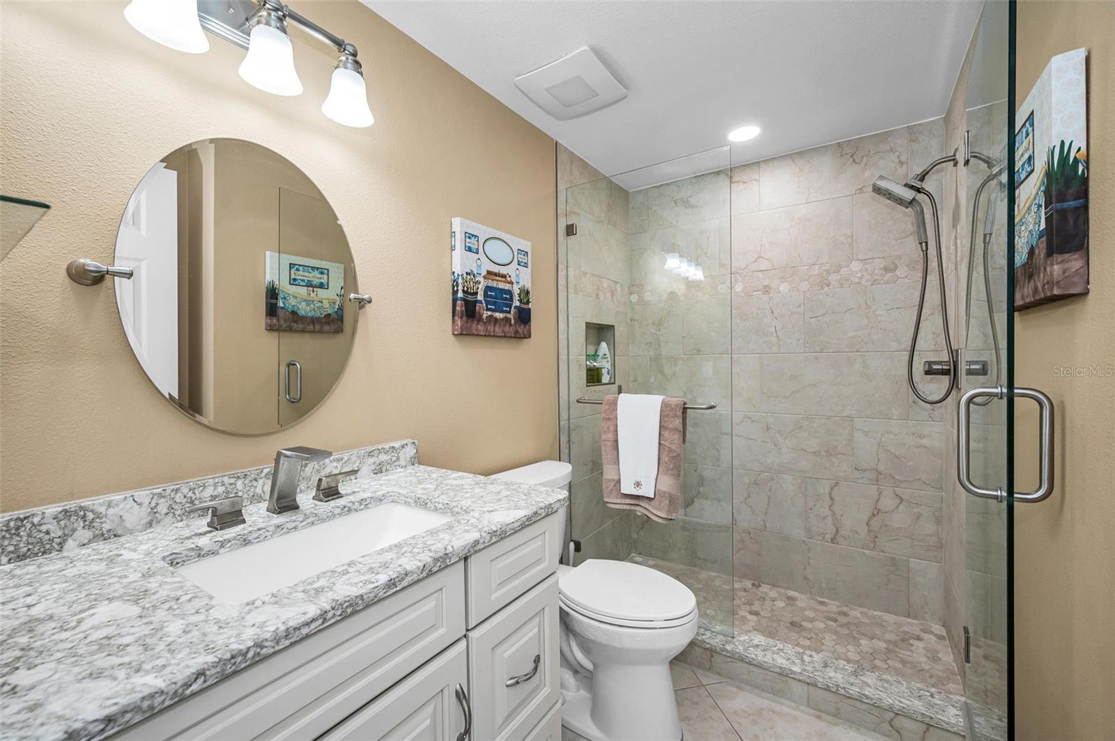 HARBOURSIDE CONDO - Residential