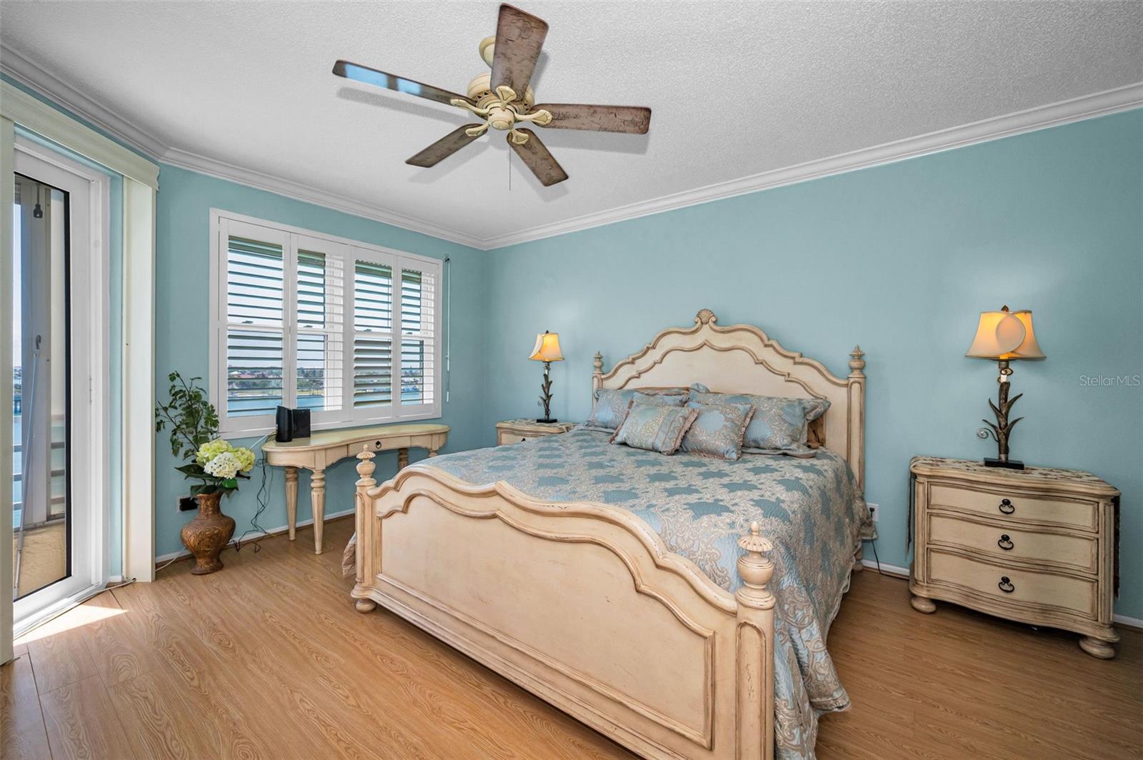 HARBOURSIDE CONDO - Residential