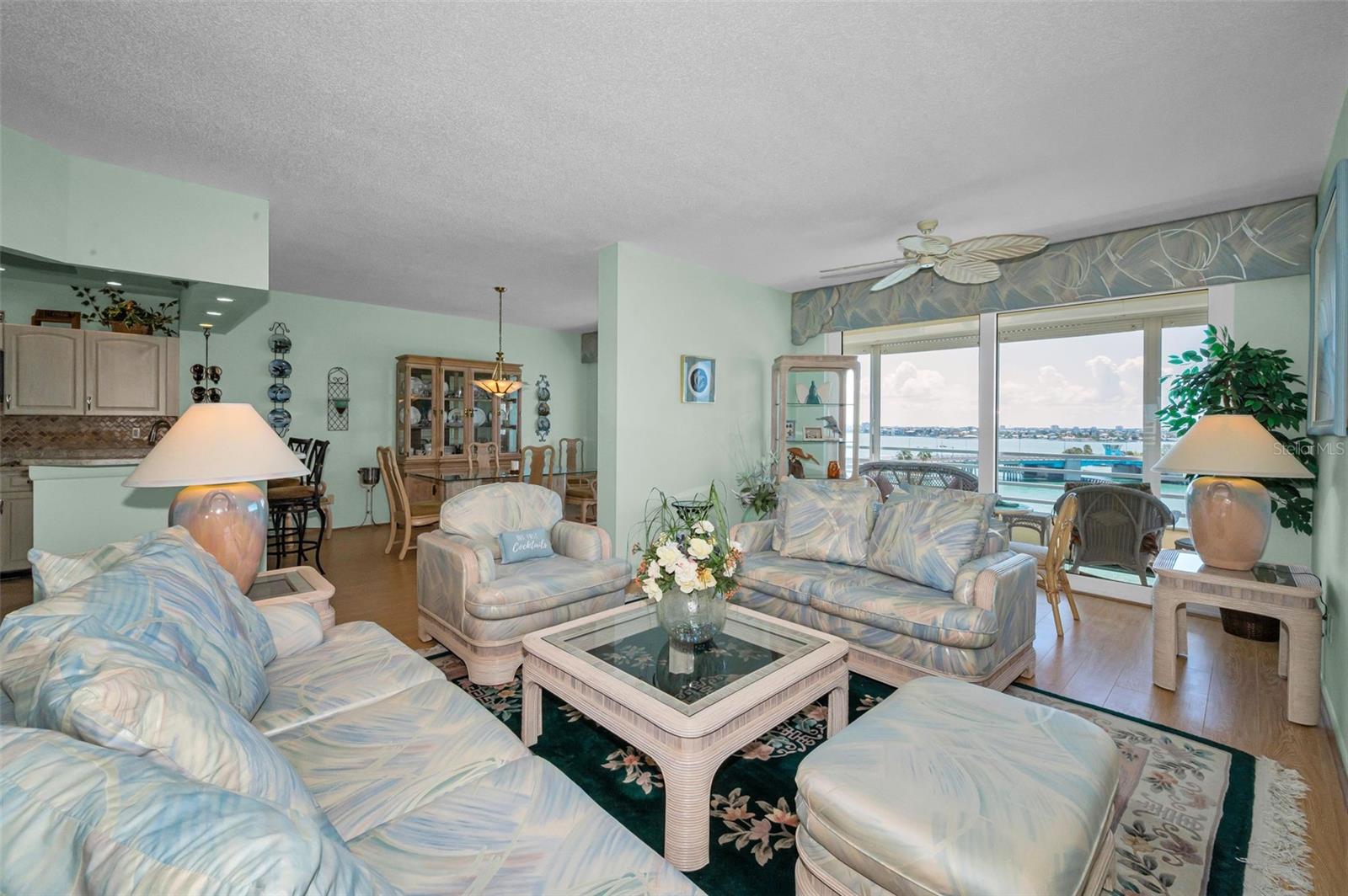 HARBOURSIDE CONDO - Residential