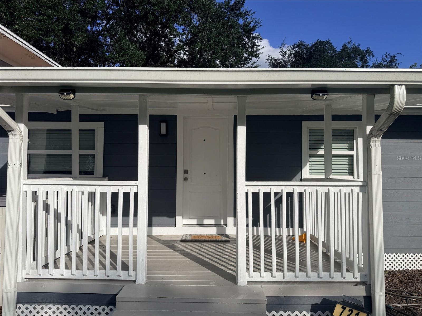Casas a venda 1 - Jen Dantas 721 FOSTER AVENUE