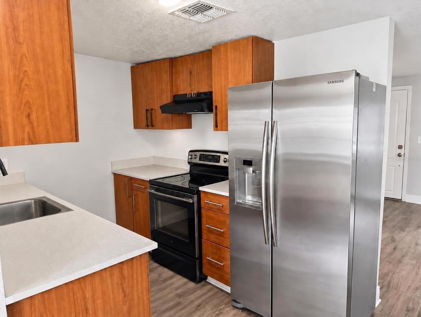 Casas a venda 3 - Jen Dantas 721 FOSTER AVENUE