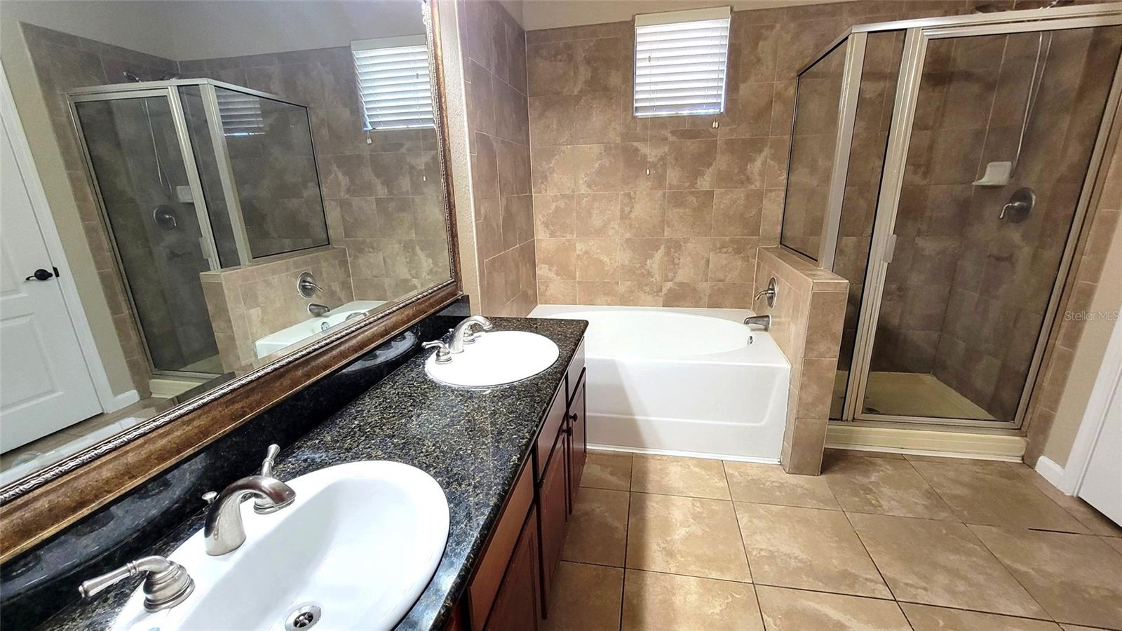 BELLA PIAZZA - Residential