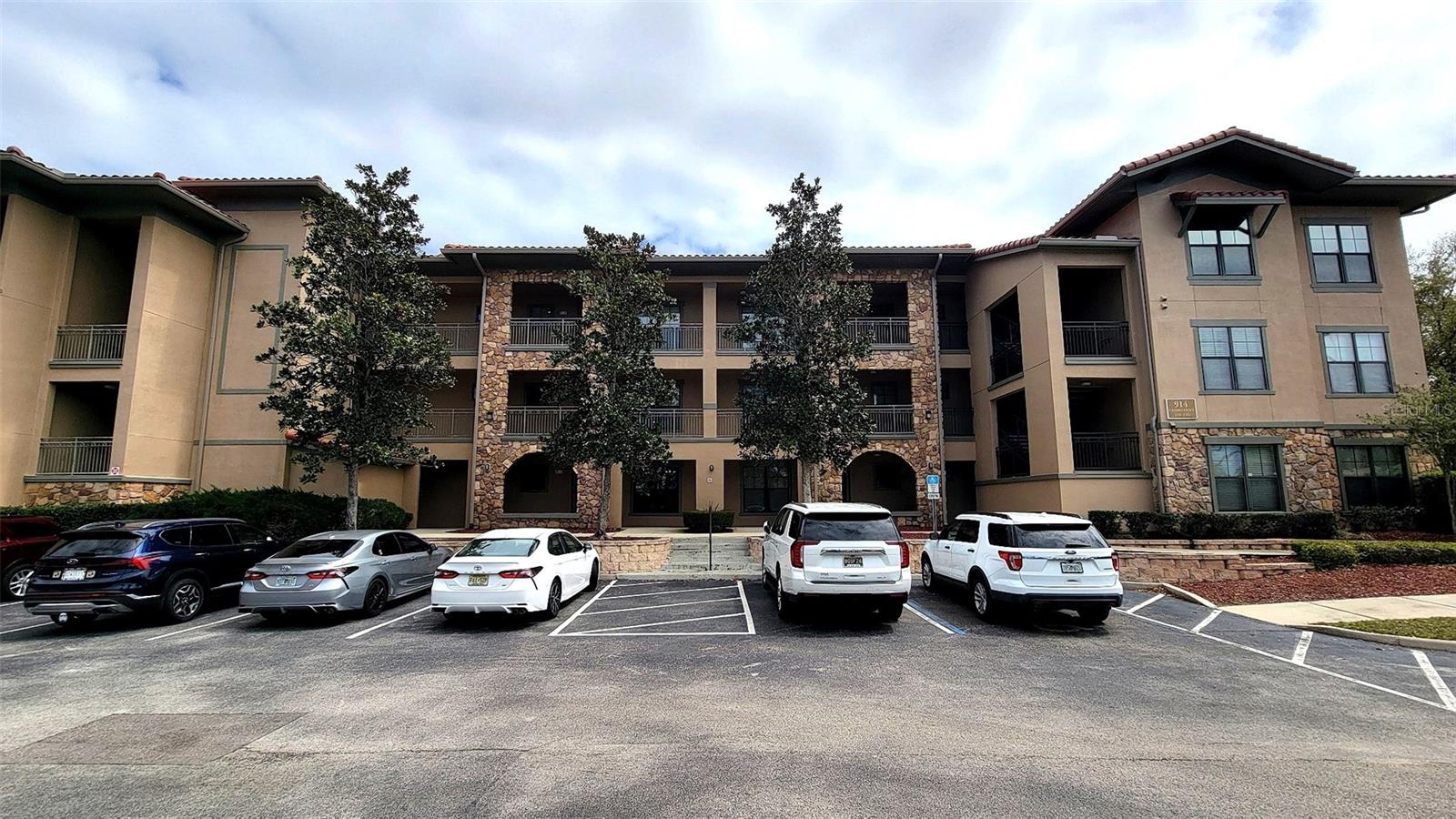 BELLA PIAZZA - Residential