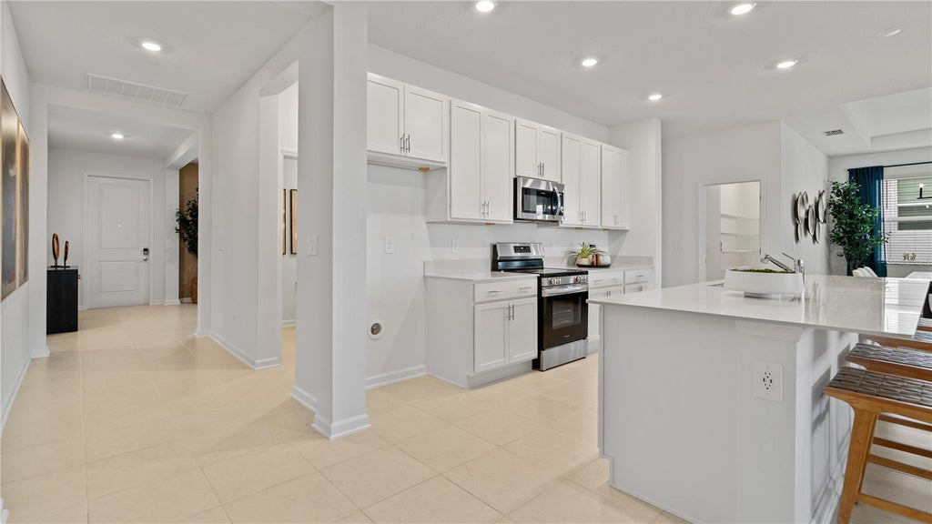 Photo of 186 Puma Loop, Groveland, FL 34736 (MLS # C7531213)