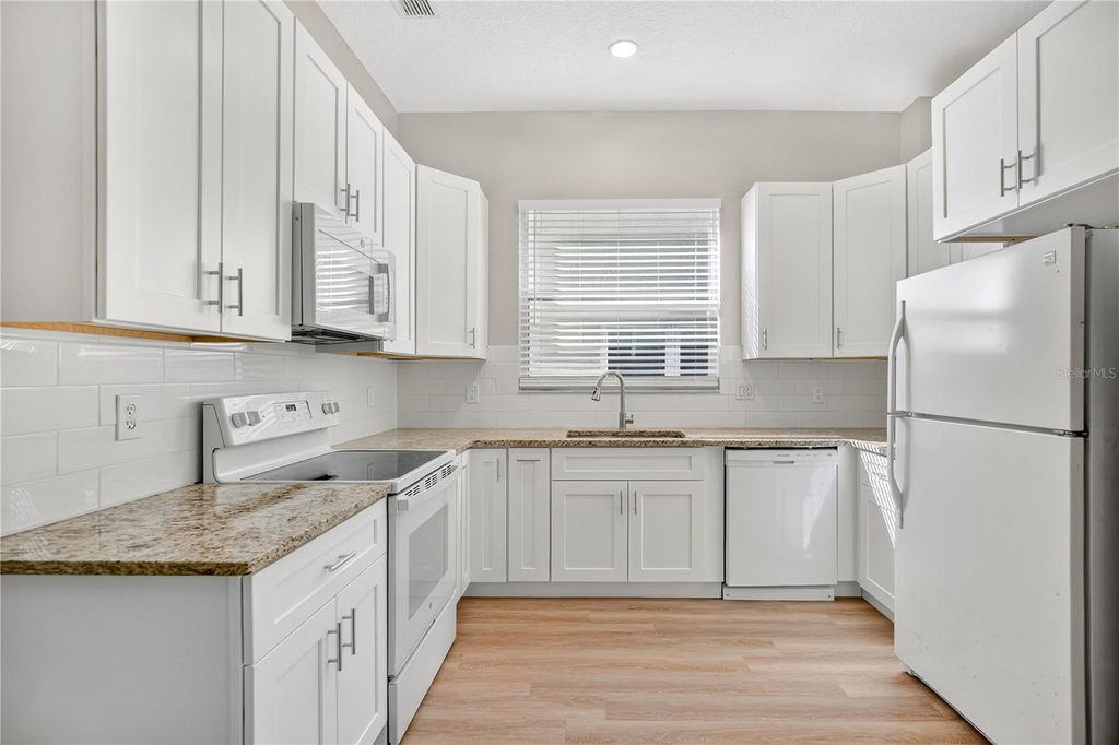 Photo of 3672 Becontree Place, Oviedo, FL 32765 (MLS # O6345644)