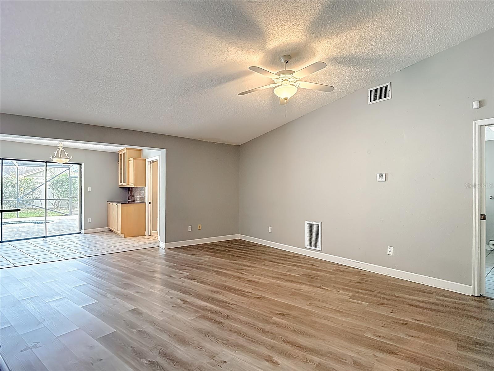 RAINBOW FARMS - Residential