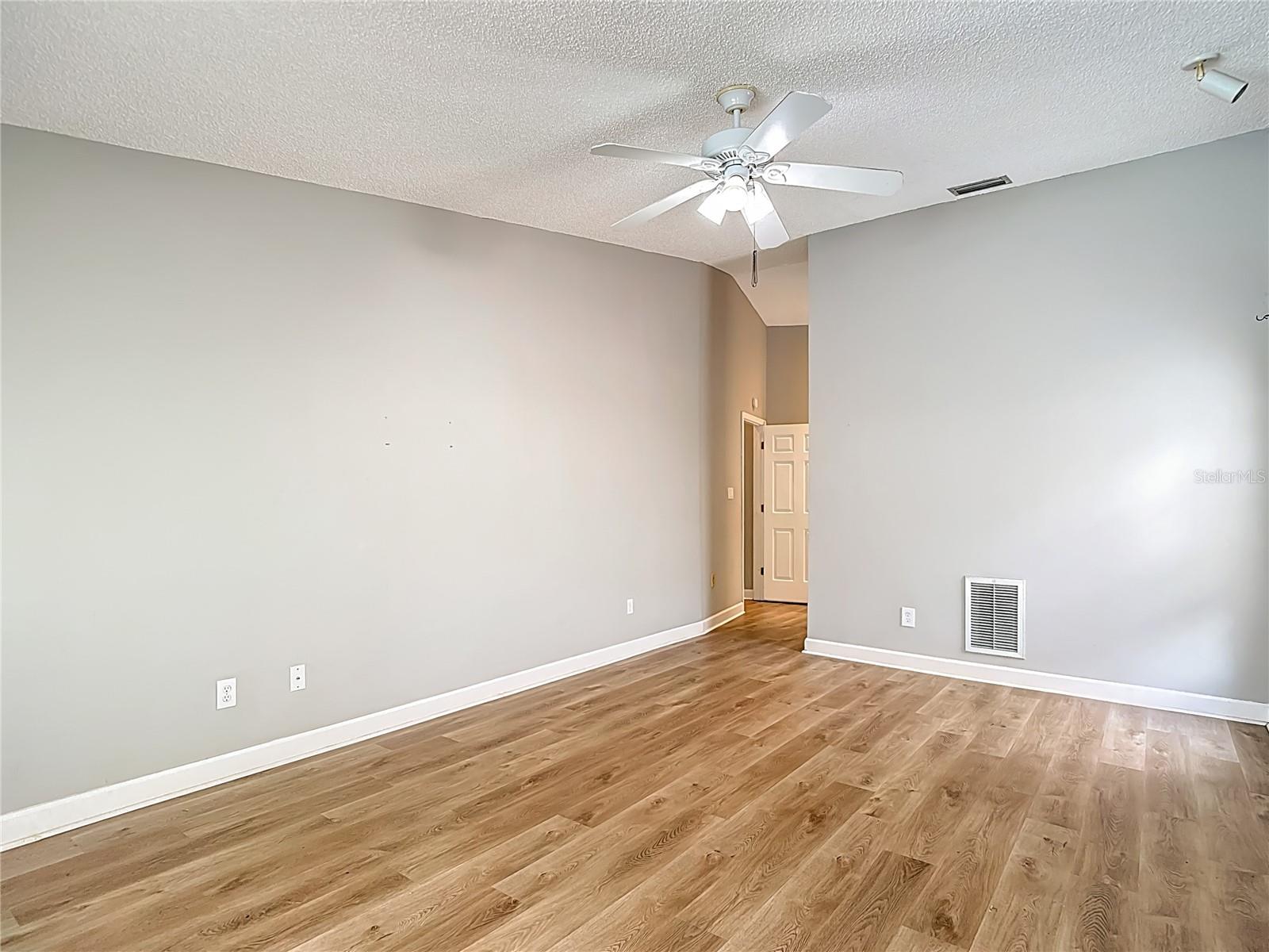 RAINBOW FARMS - Residential