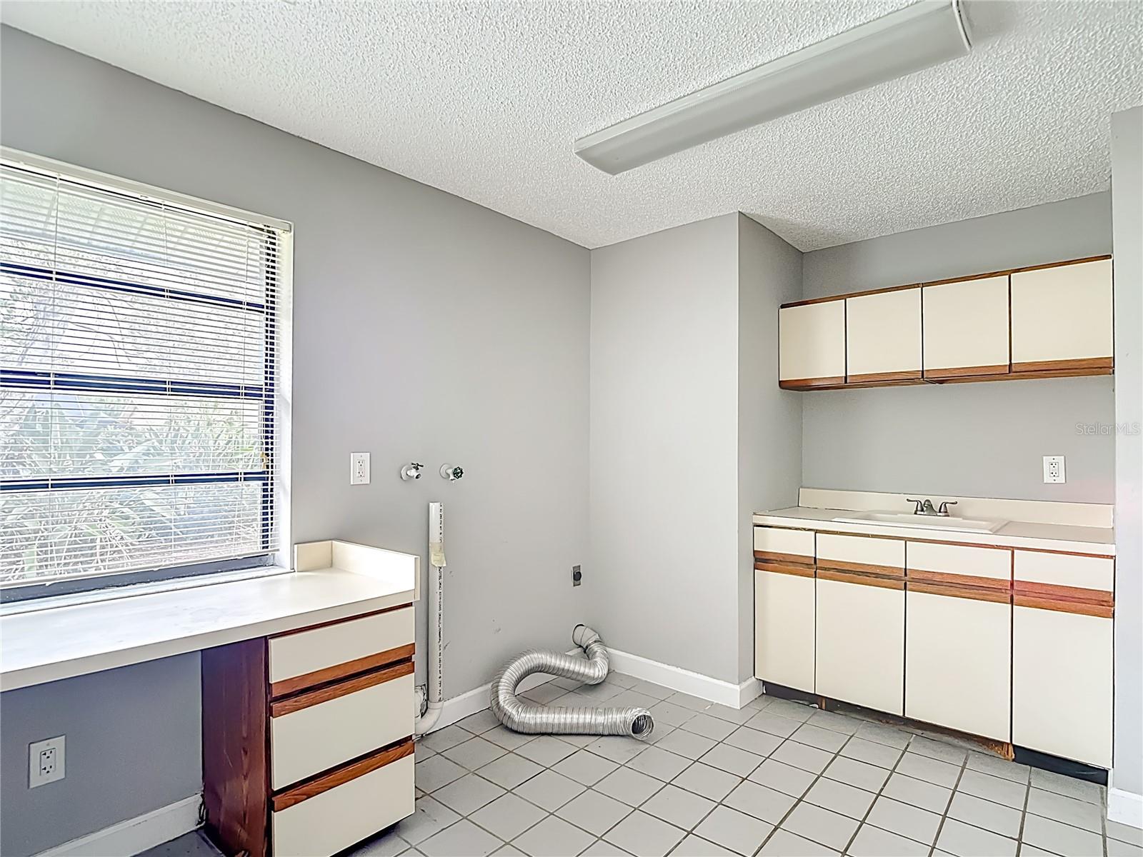 RAINBOW FARMS - Residential