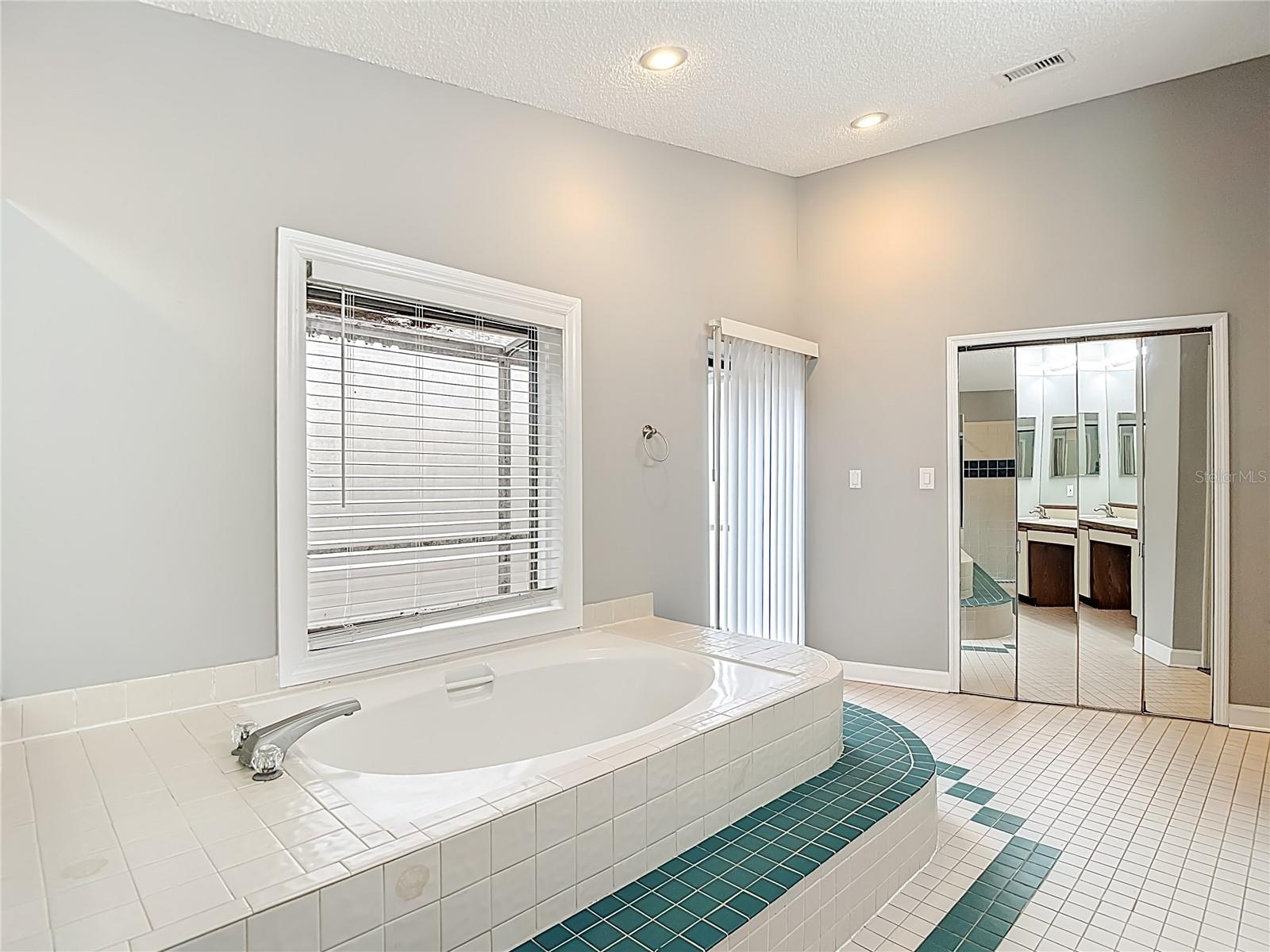 RAINBOW FARMS - Residential