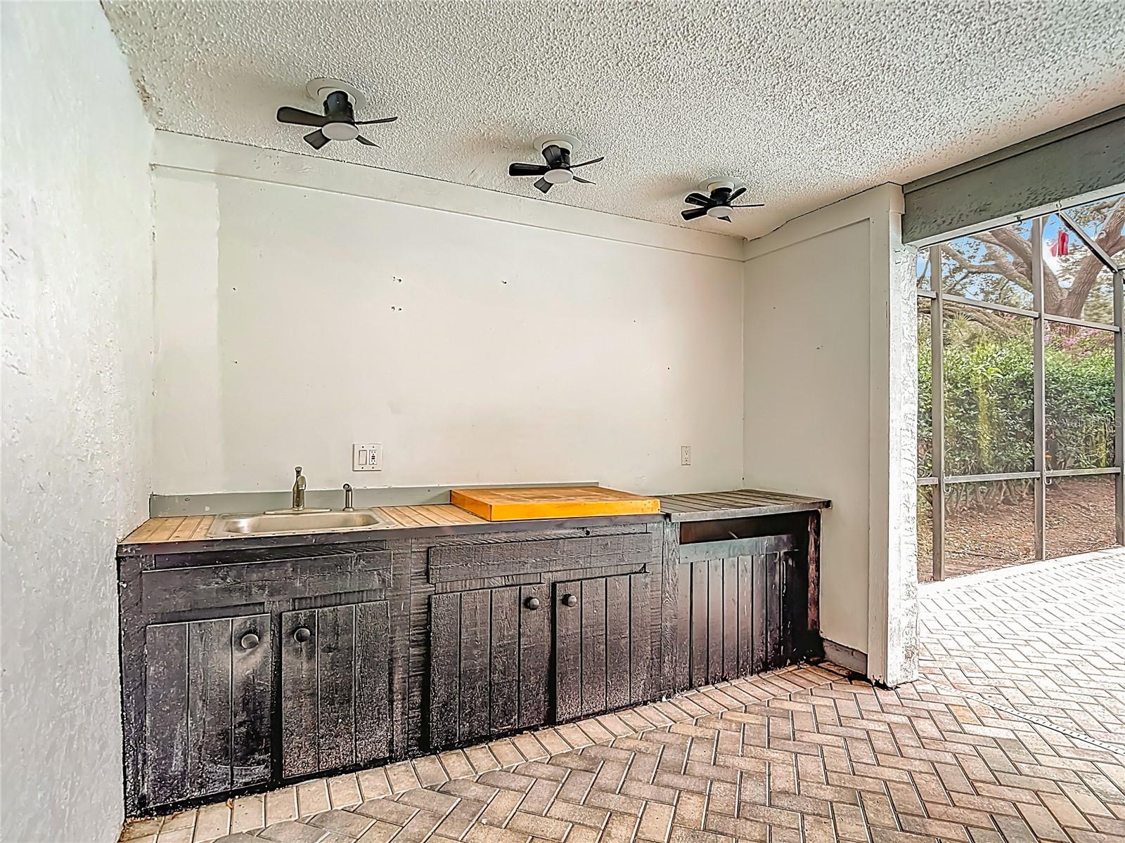 RAINBOW FARMS - Residential