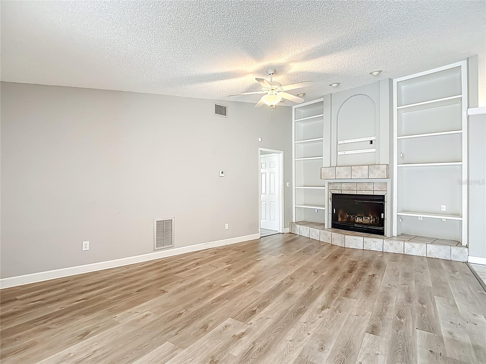 RAINBOW FARMS - Residential