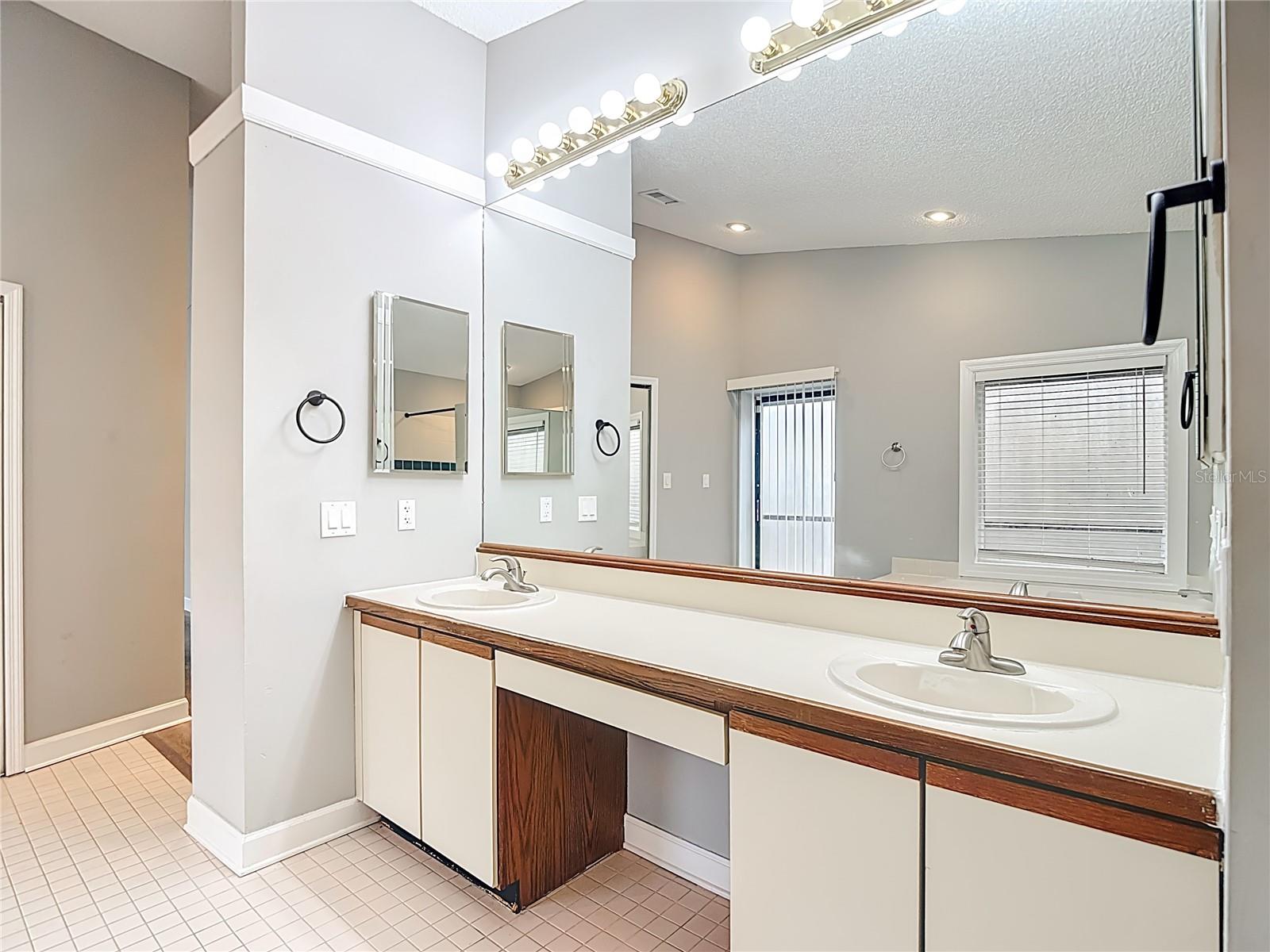 RAINBOW FARMS - Residential