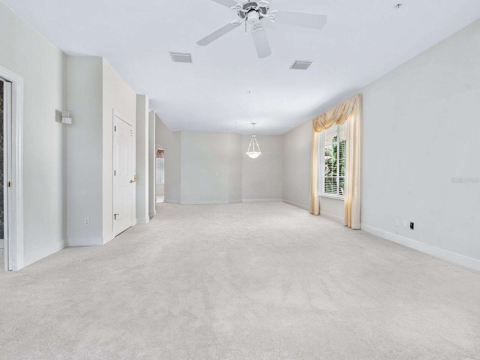 HAMILTON CLUB - Residential