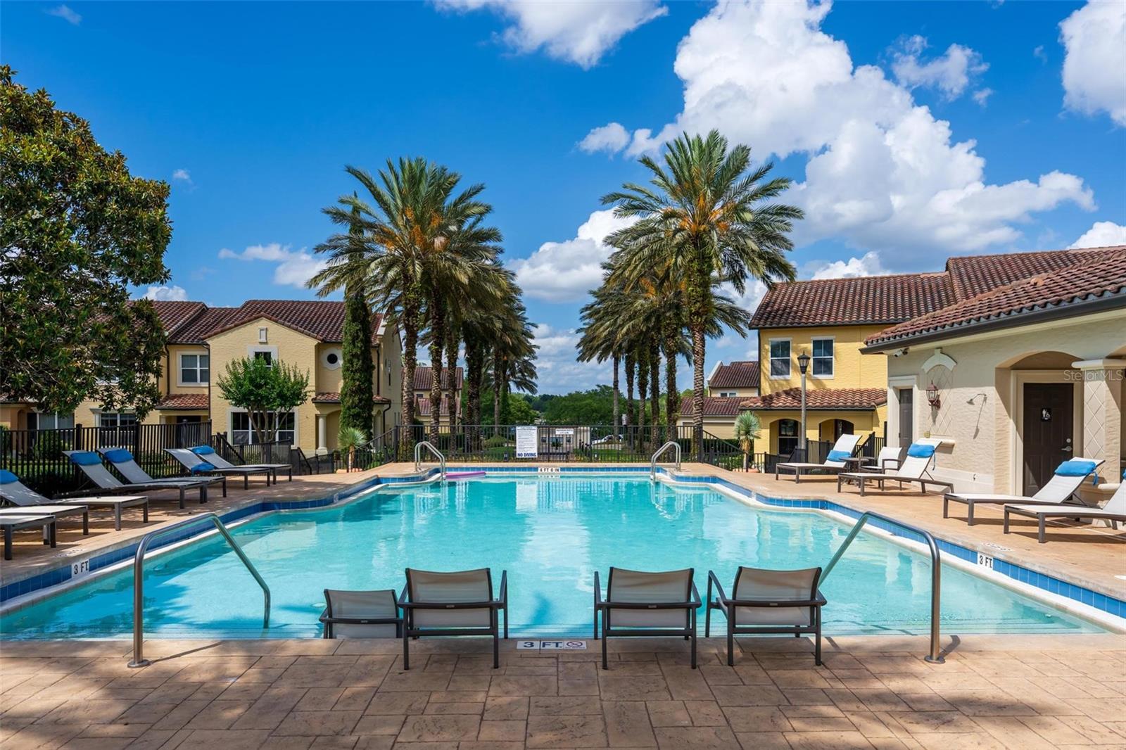 ENCLAVE AT MAITLAND - Residential