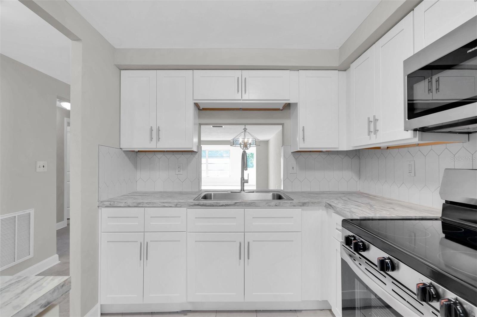 GARDENS BEACON SQUARE - Residential