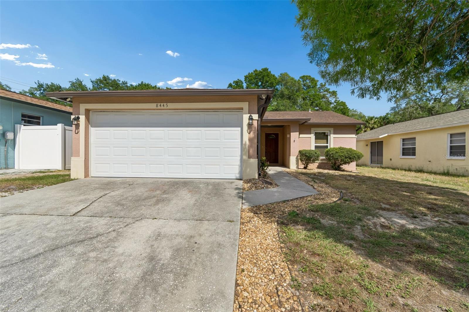 RIVER BLUFFS - Residential
