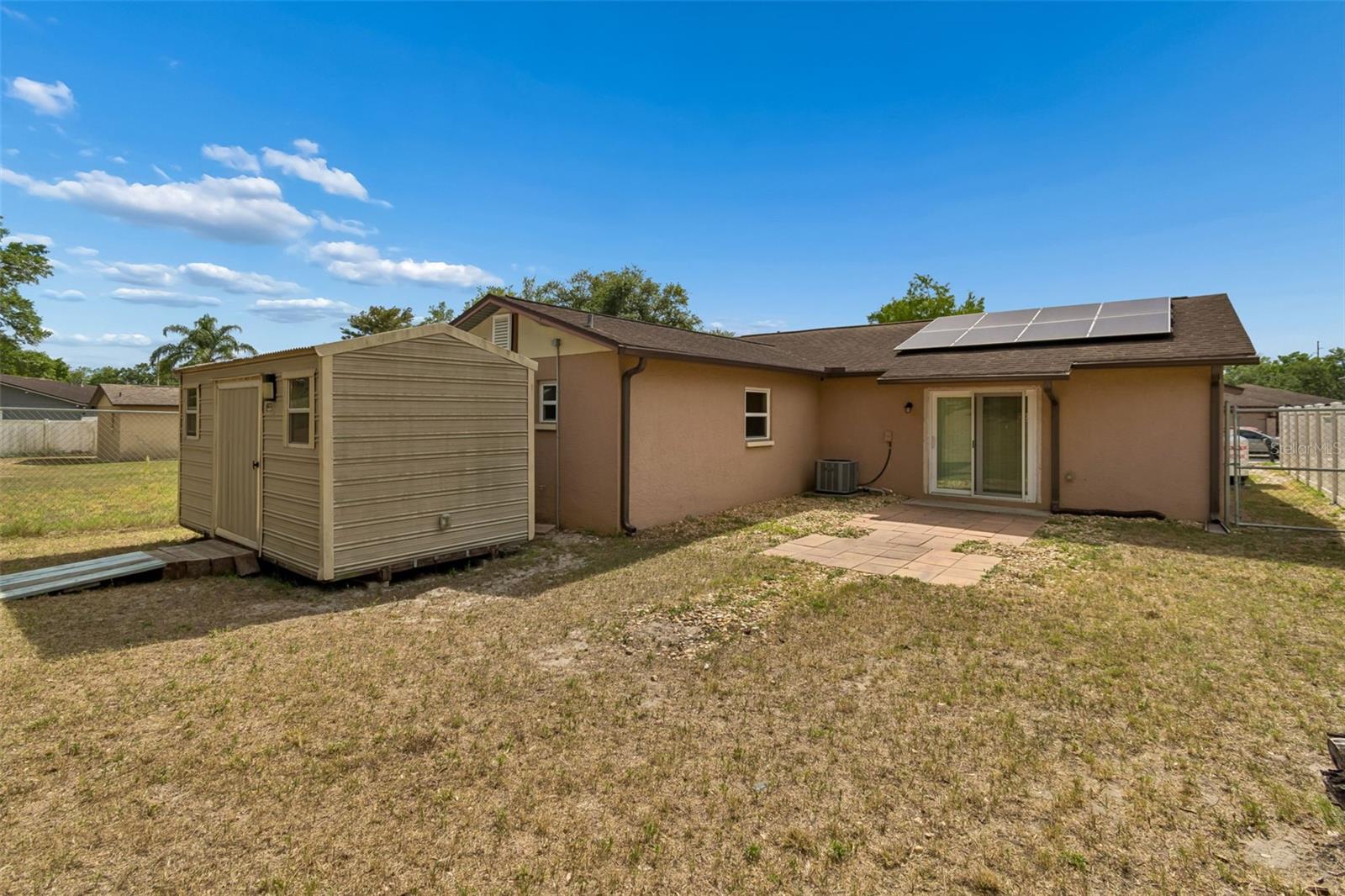 RIVER BLUFFS - Residential