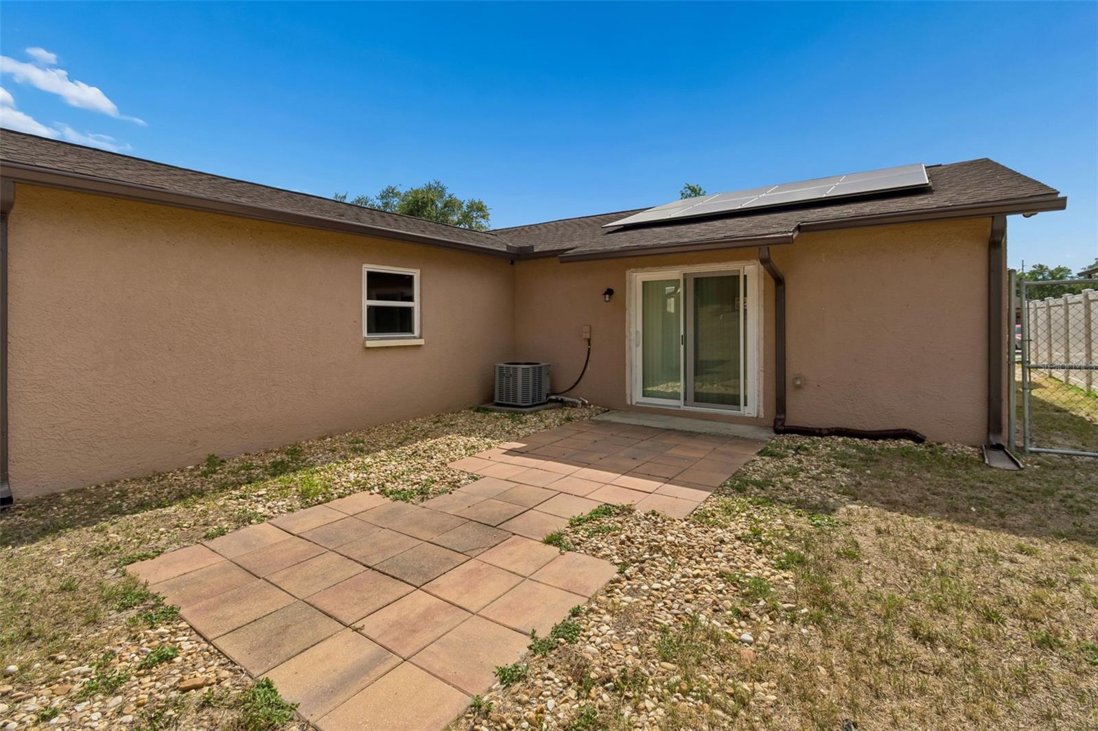 RIVER BLUFFS - Residential