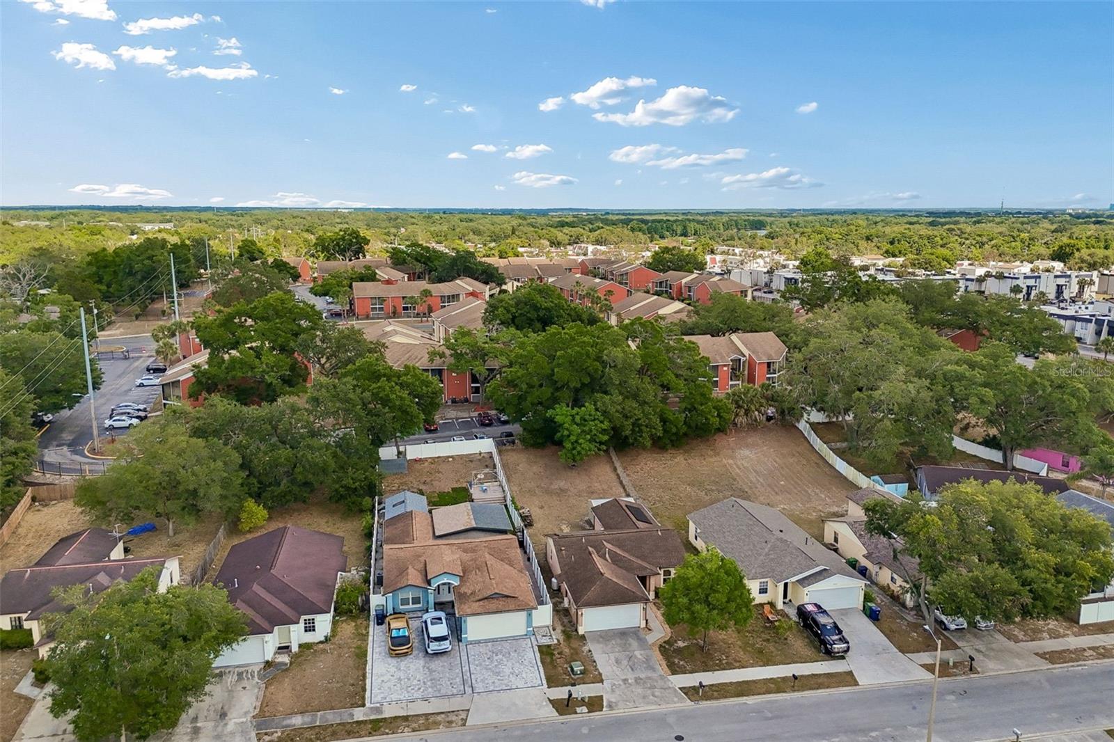 RIVER BLUFFS - Residential