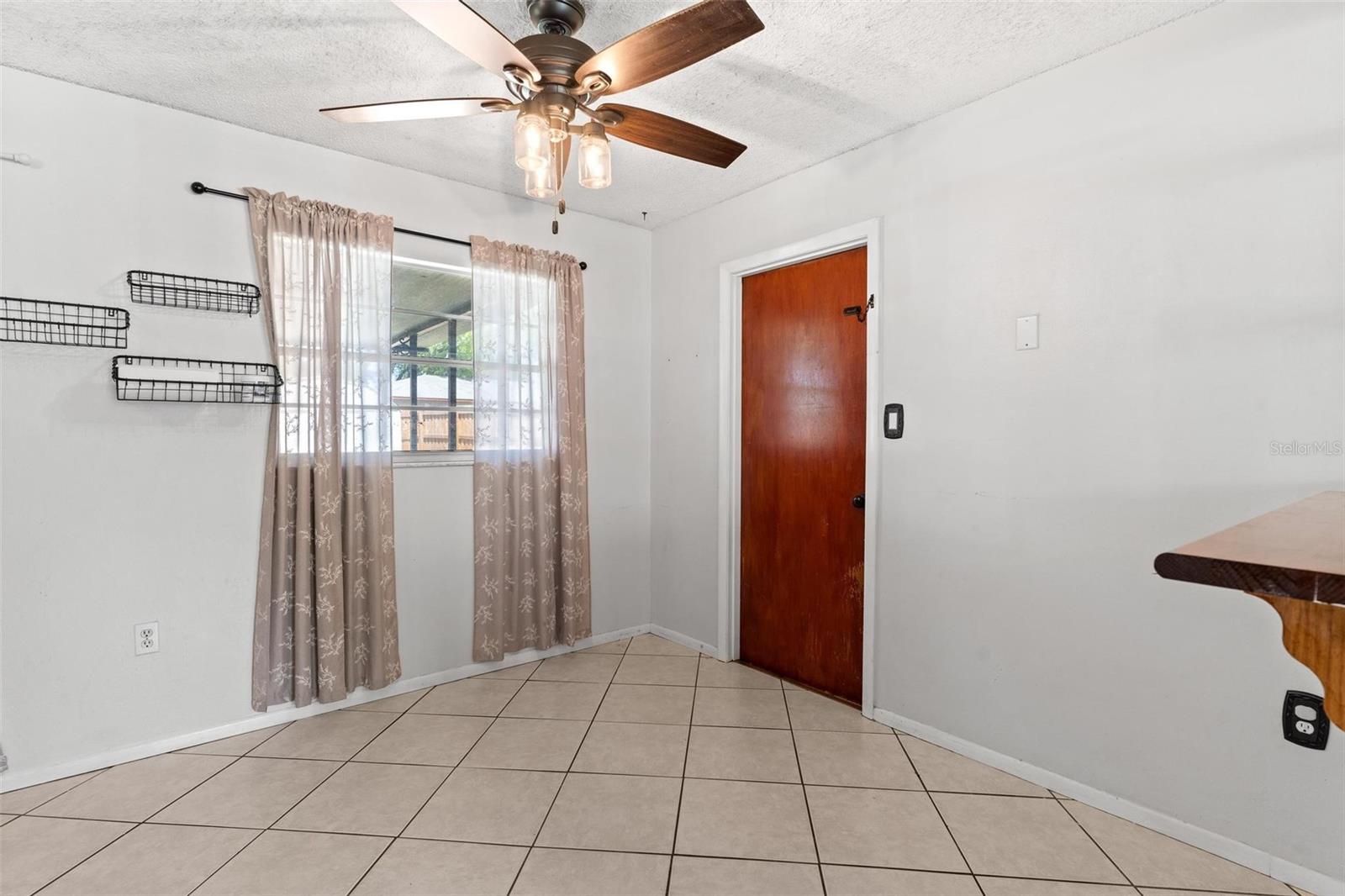 TAVARES WOODLEA SUB - Residential