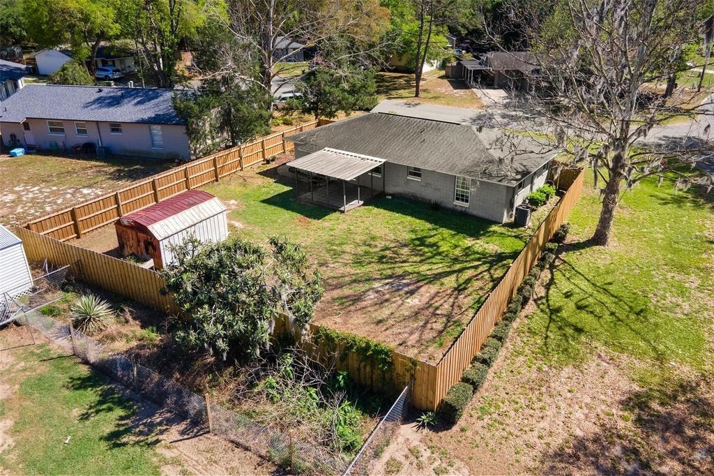 Photo of 1101 Spruce Court, Tavares, FL 32778 (MLS # G5110166)