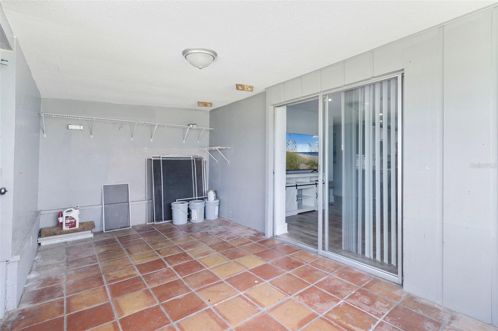 PLAMORE SUB - Residential