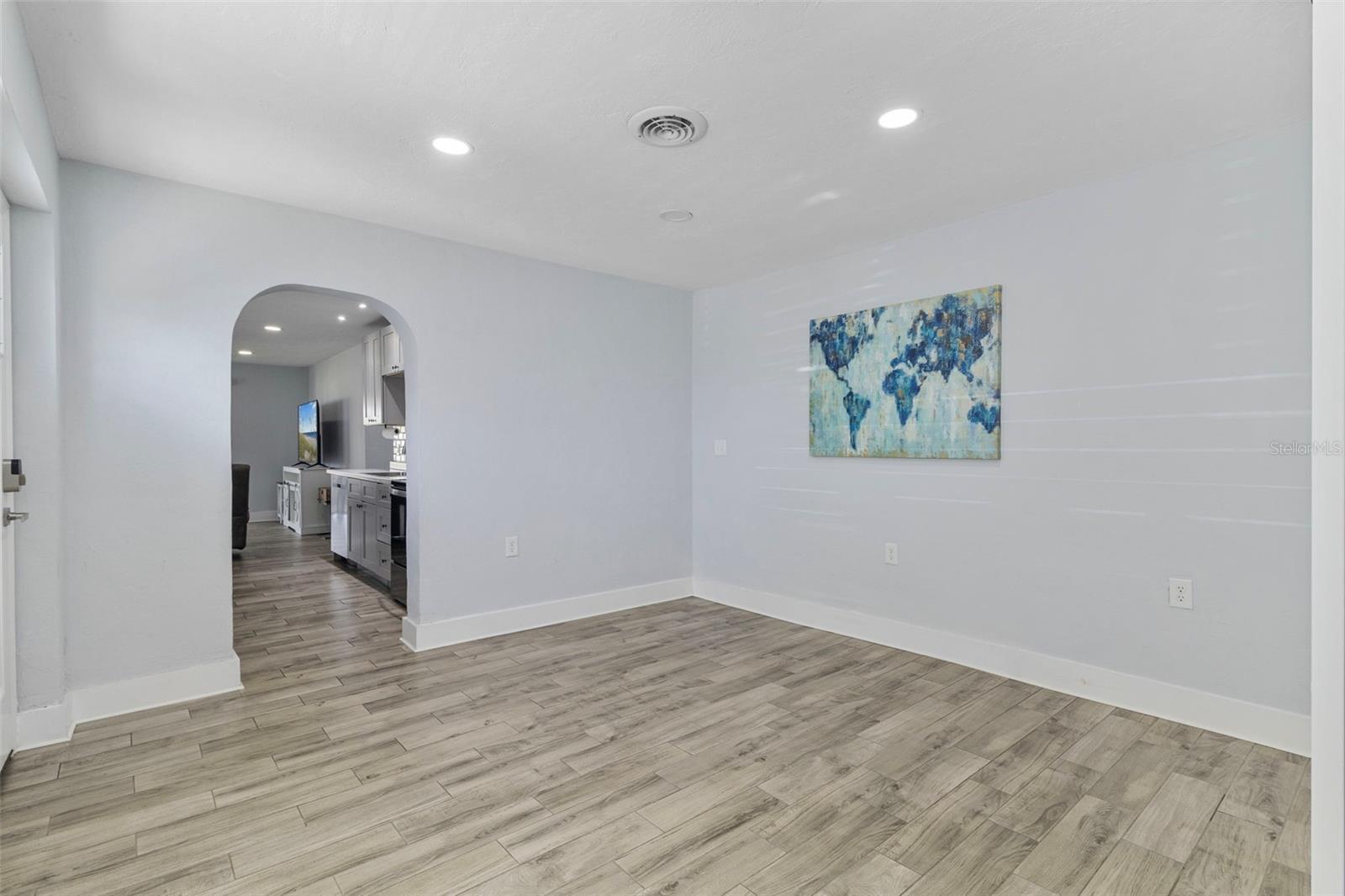 PLAMORE SUB - Residential