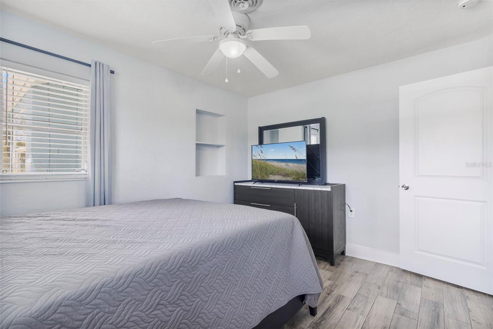 PLAMORE SUB - Residential