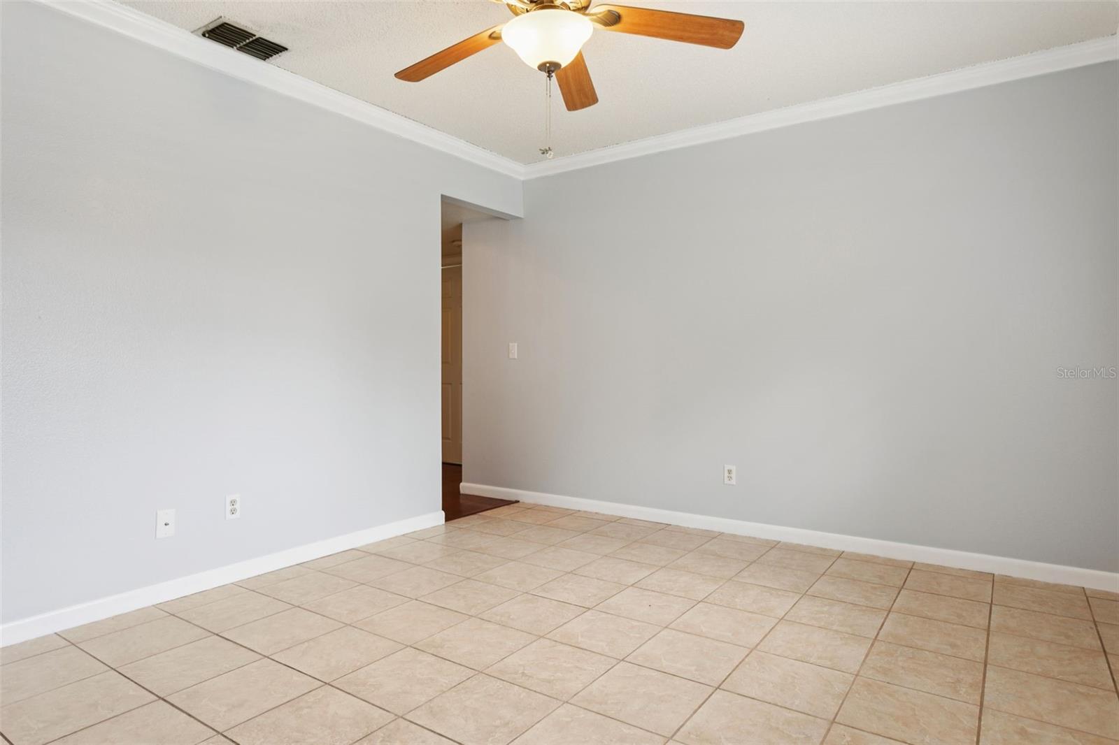 616 KING LOUIS COURT