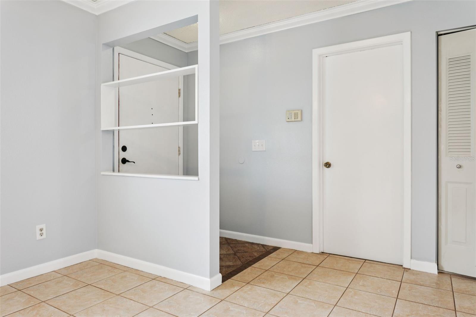 616 KING LOUIS COURT