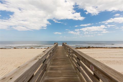 A home in PALM COAST