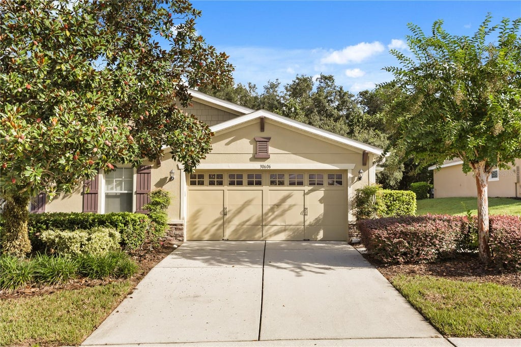 Photo of 30606 Lipizzan Terrace, Mount Dora, FL 32757 (MLS # G5118192)