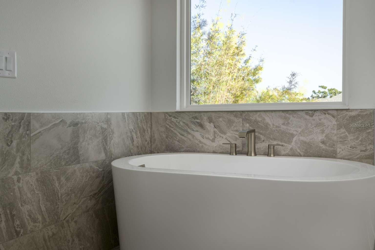 SNELL ISLE BRIGHTWATERS SEC 2 - Residential