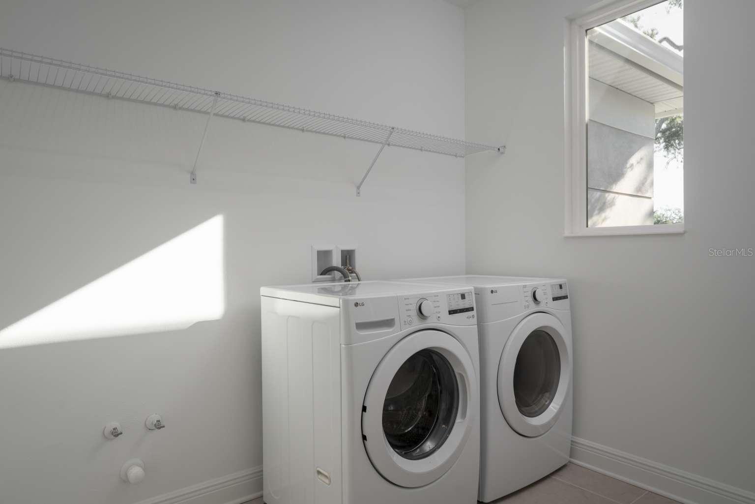 SNELL ISLE BRIGHTWATERS SEC 2 - Residential