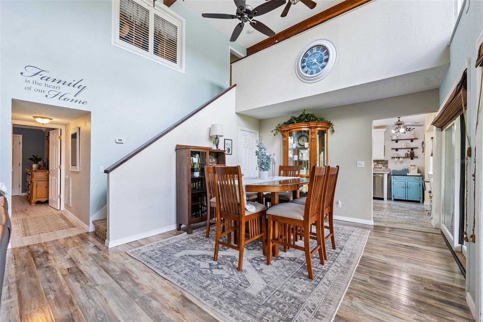 1638 BEACHWAY LANE