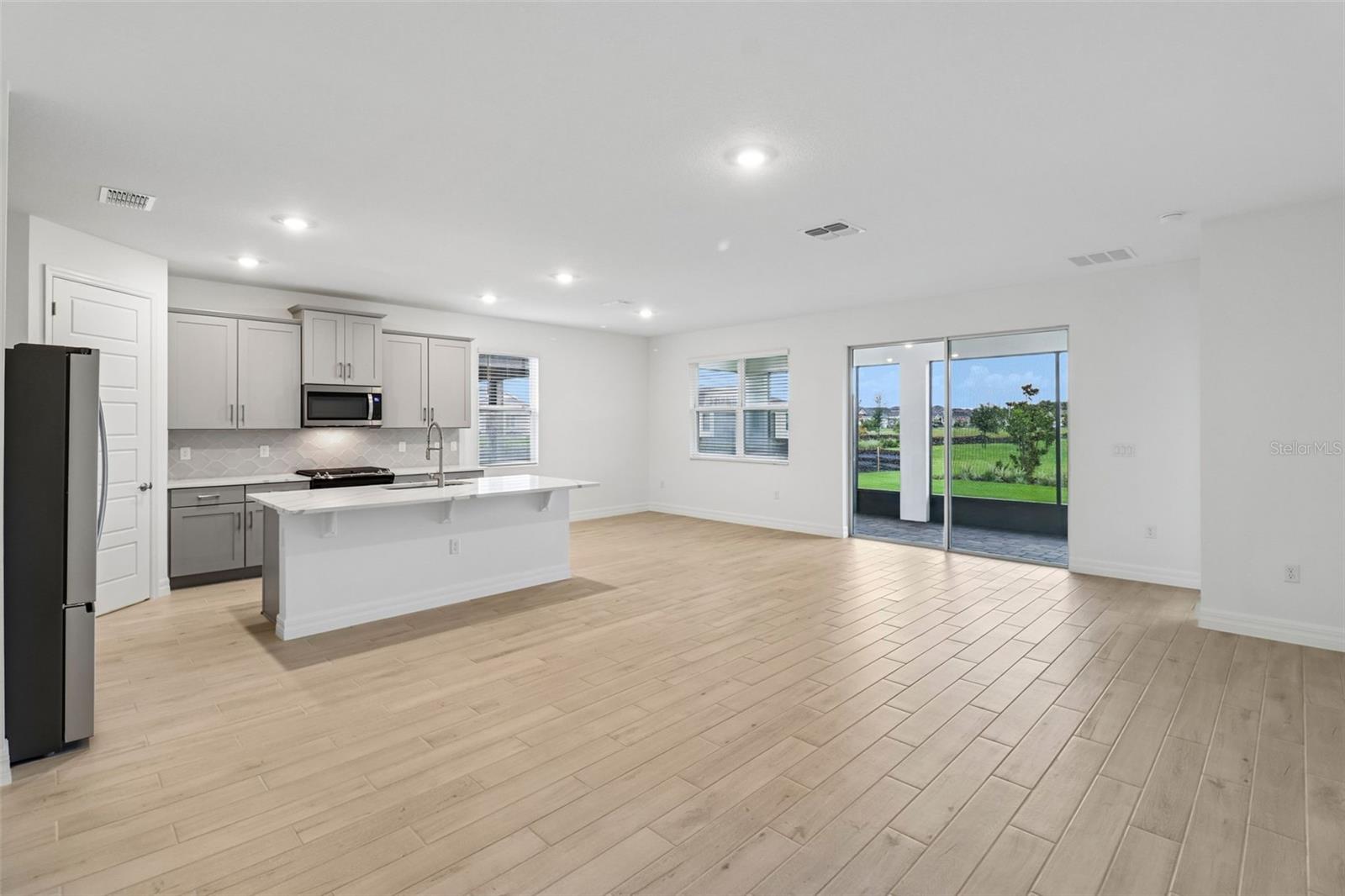 3949 KENNEBUNK LOOP