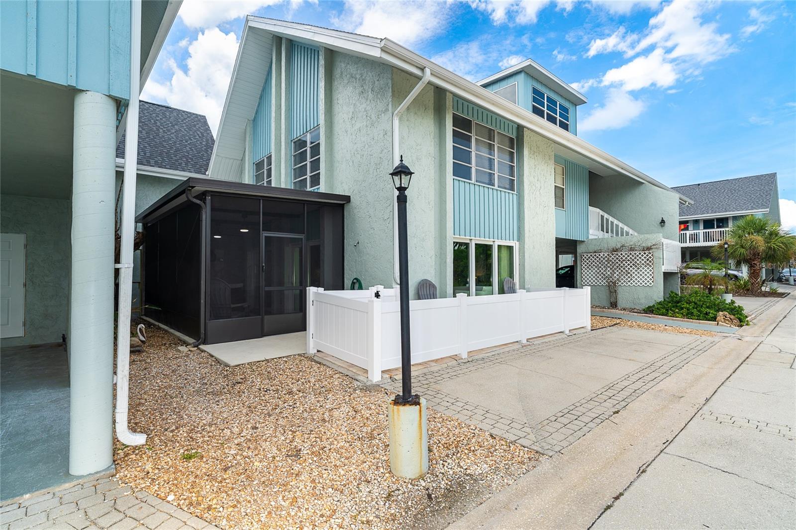 6005 N BEACH ROAD 16