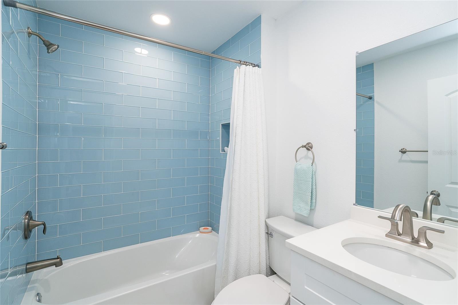 OAKWATER COVE - Residential