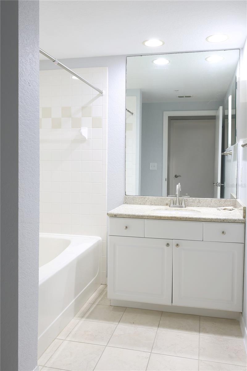 THE MADISON AT SOHO CONDOMINIU - Residential Lease