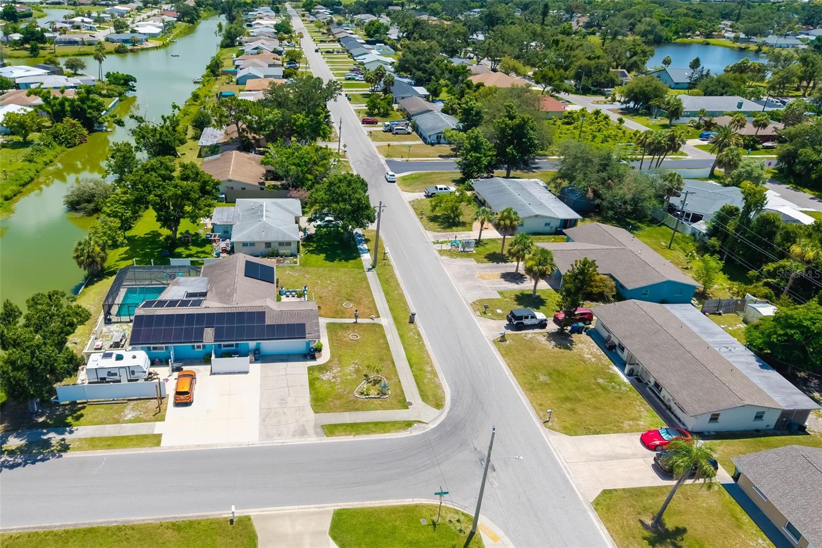 VENICE GARDENS - Residential Lease