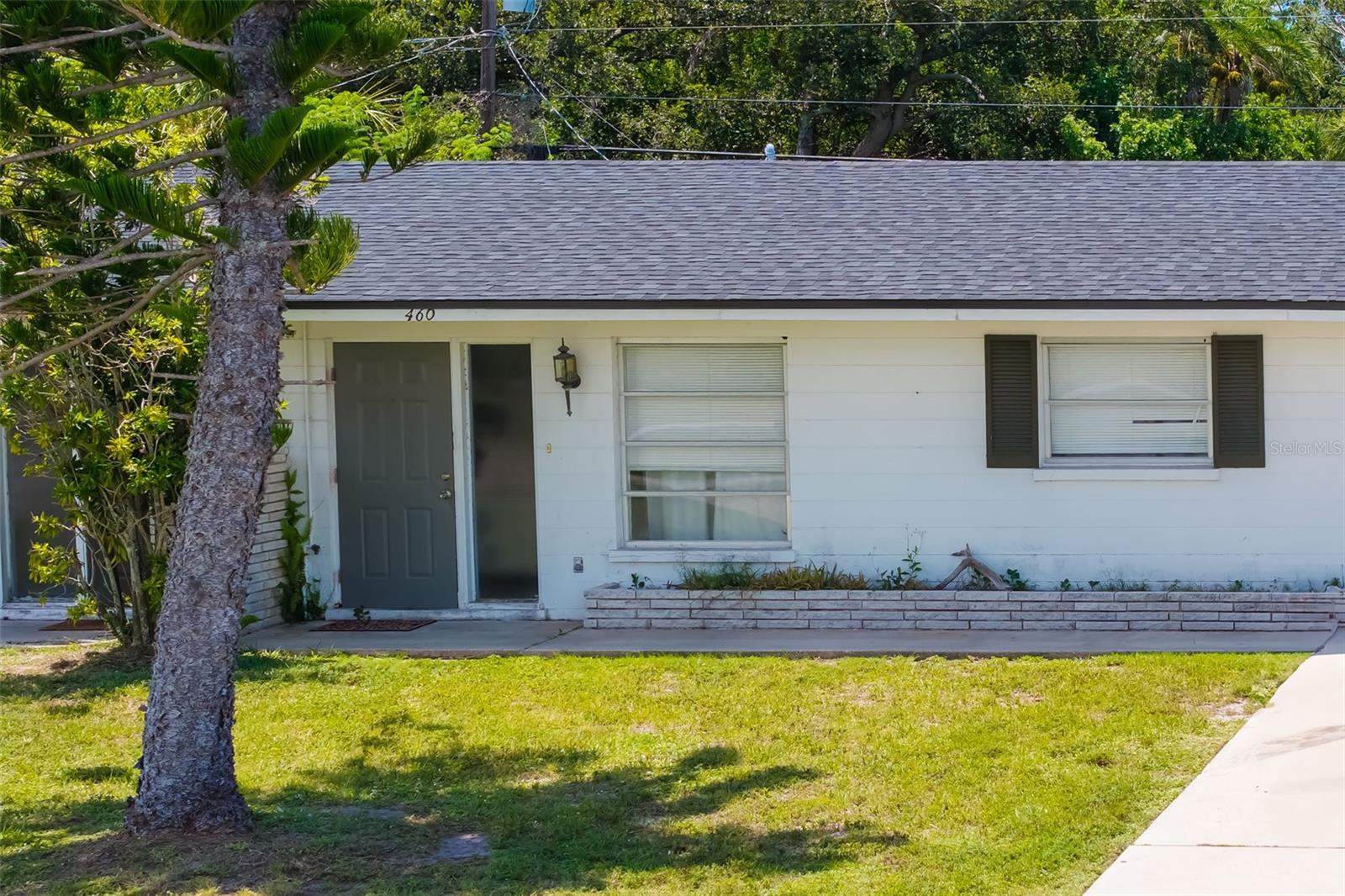 VENICE GARDENS - Residential Lease