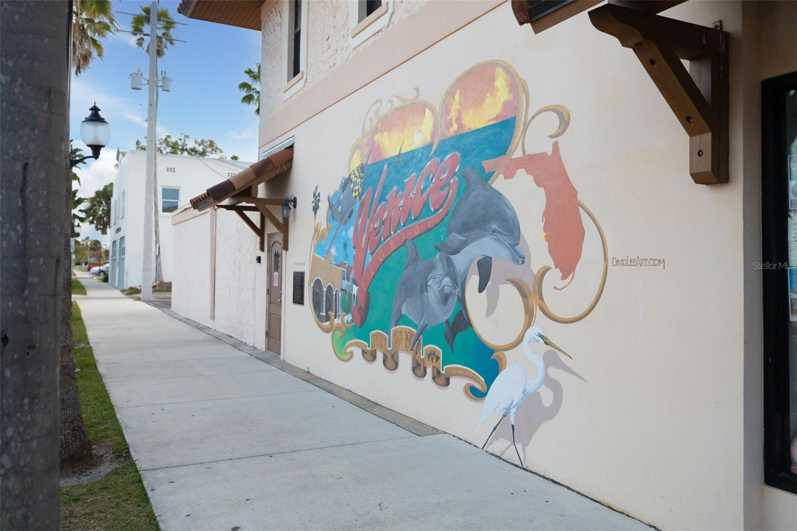 VENICE GARDENS - Residential Lease