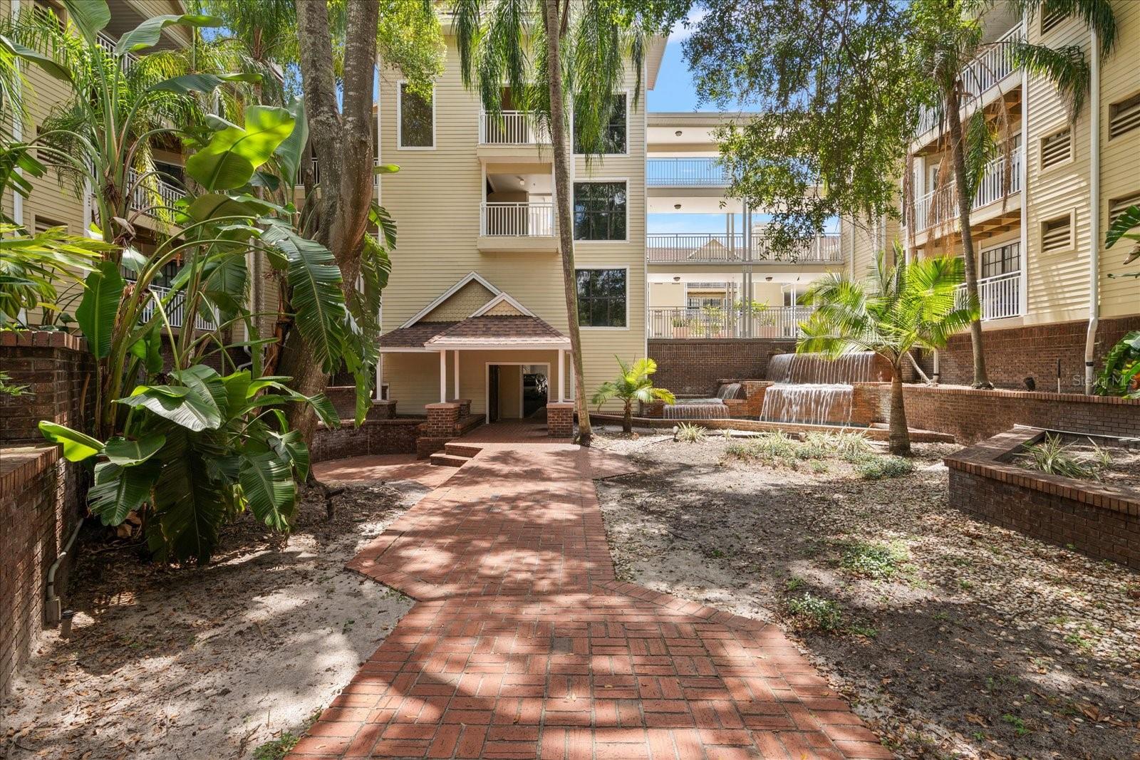 1000 W HORATIO STREET 215