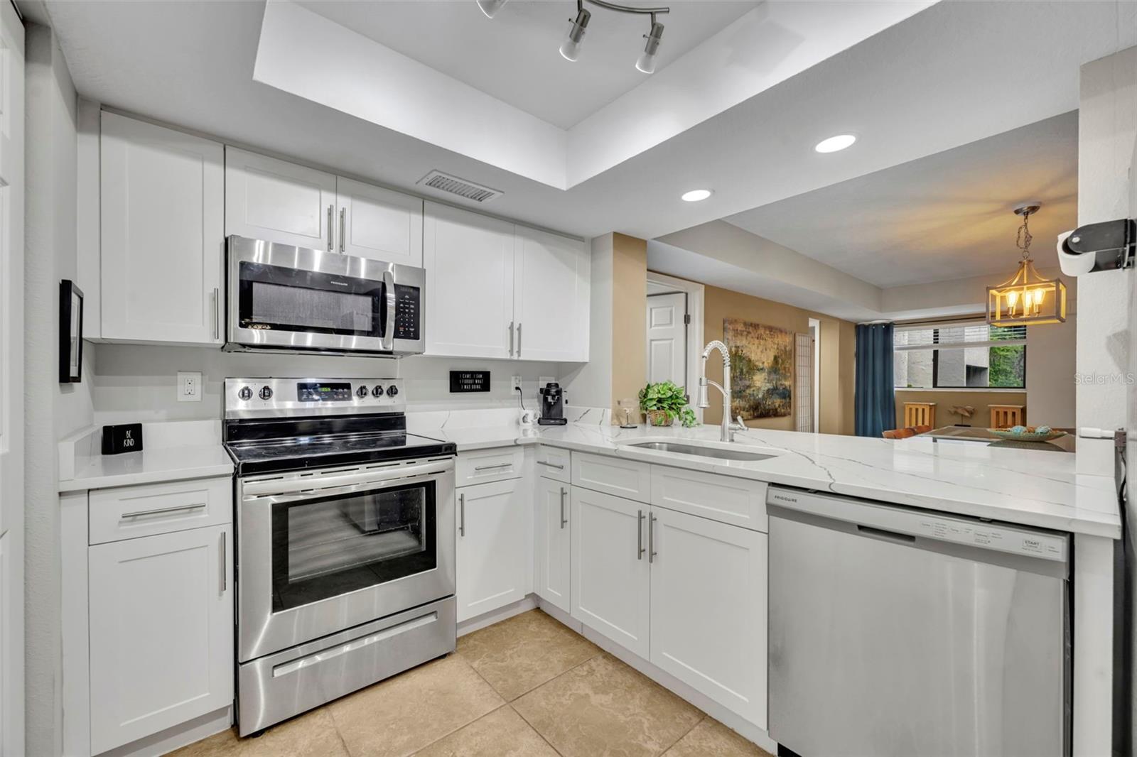 SUN BAY CLUB CONDO - Residential