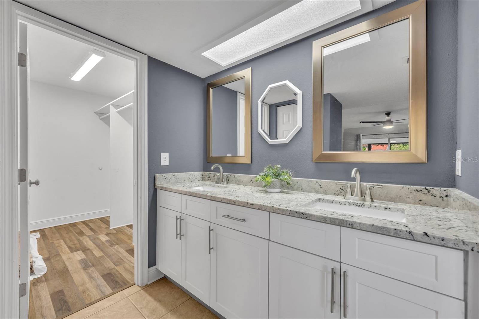 SUN BAY CLUB CONDO - Residential