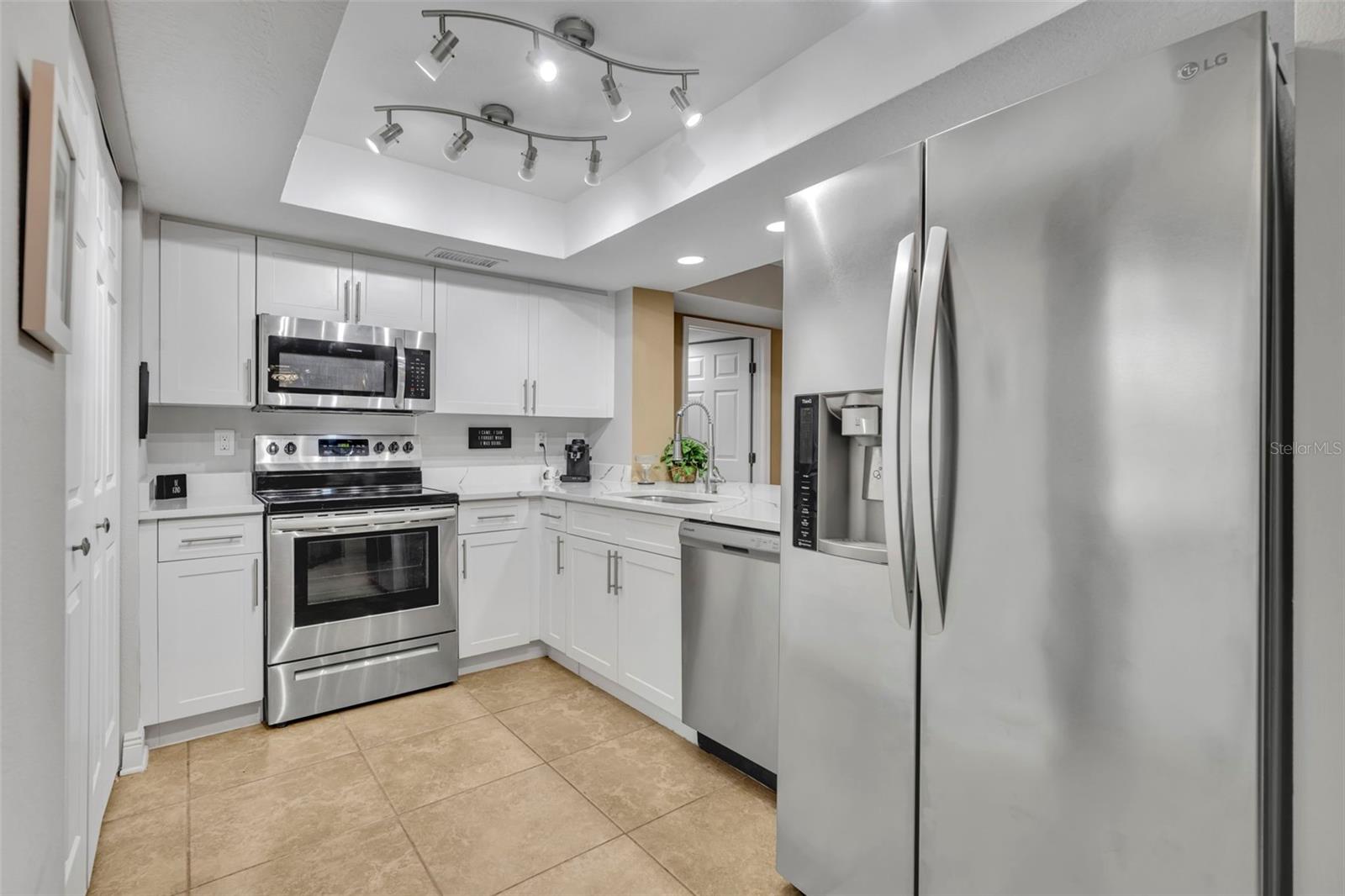 SUN BAY CLUB CONDO - Residential