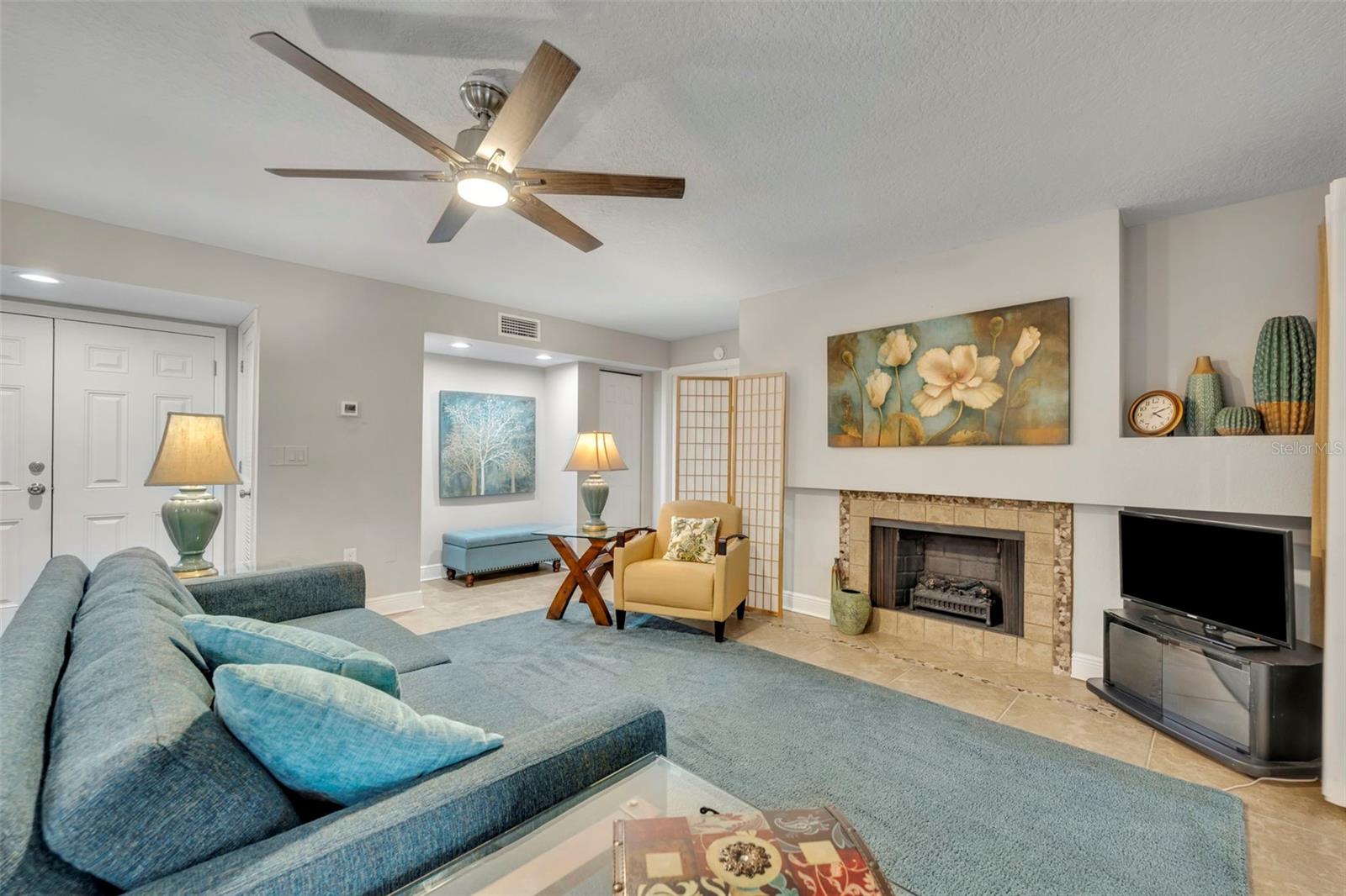 SUN BAY CLUB CONDO - Residential