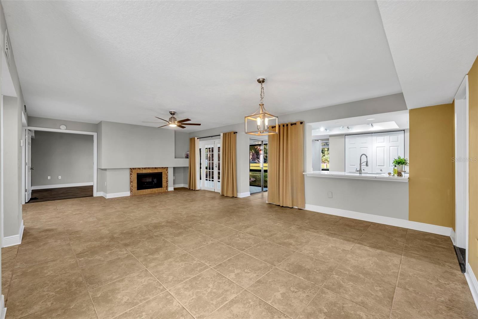 SUN BAY CLUB CONDO - Residential