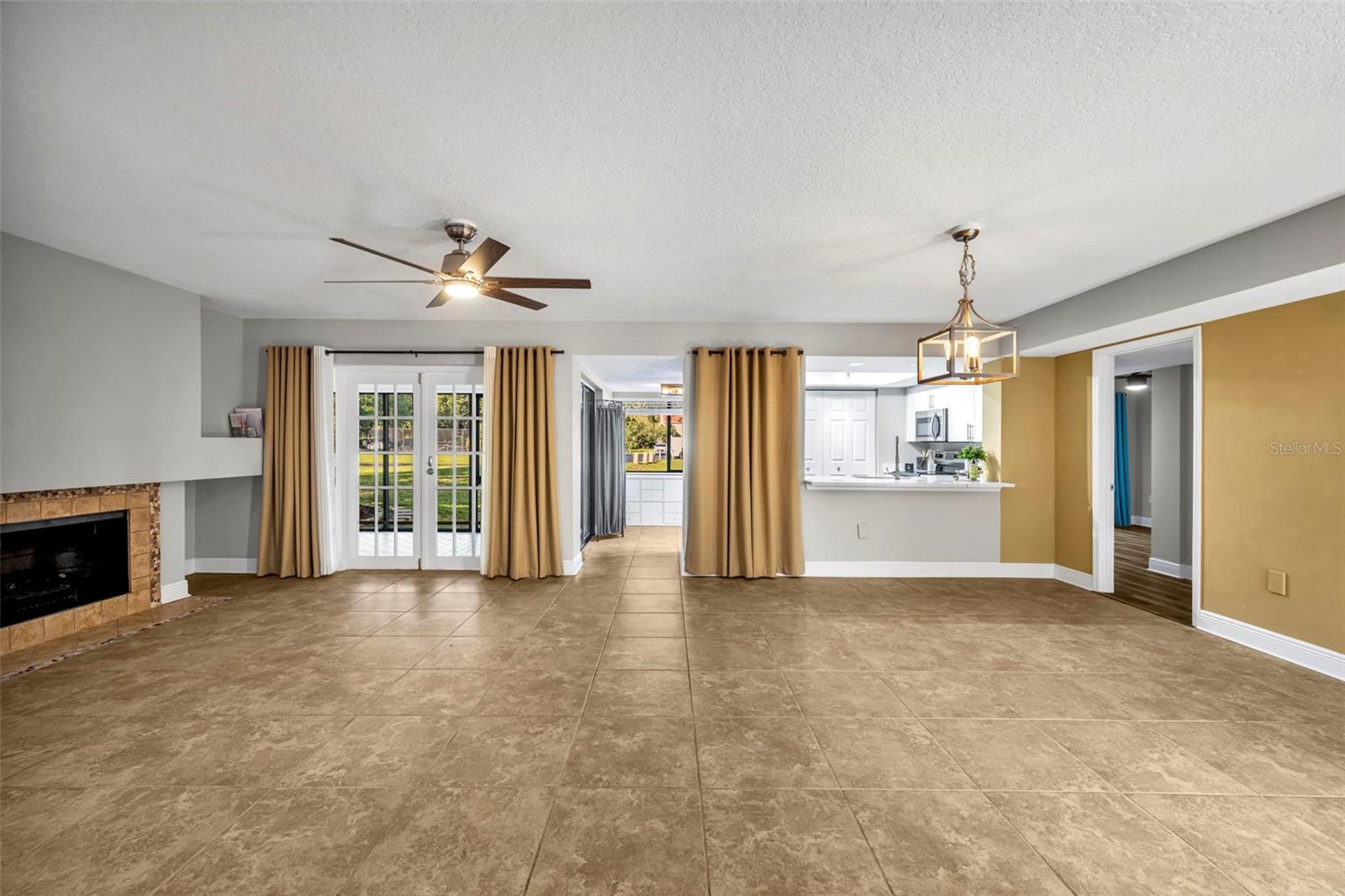 SUN BAY CLUB CONDO - Residential
