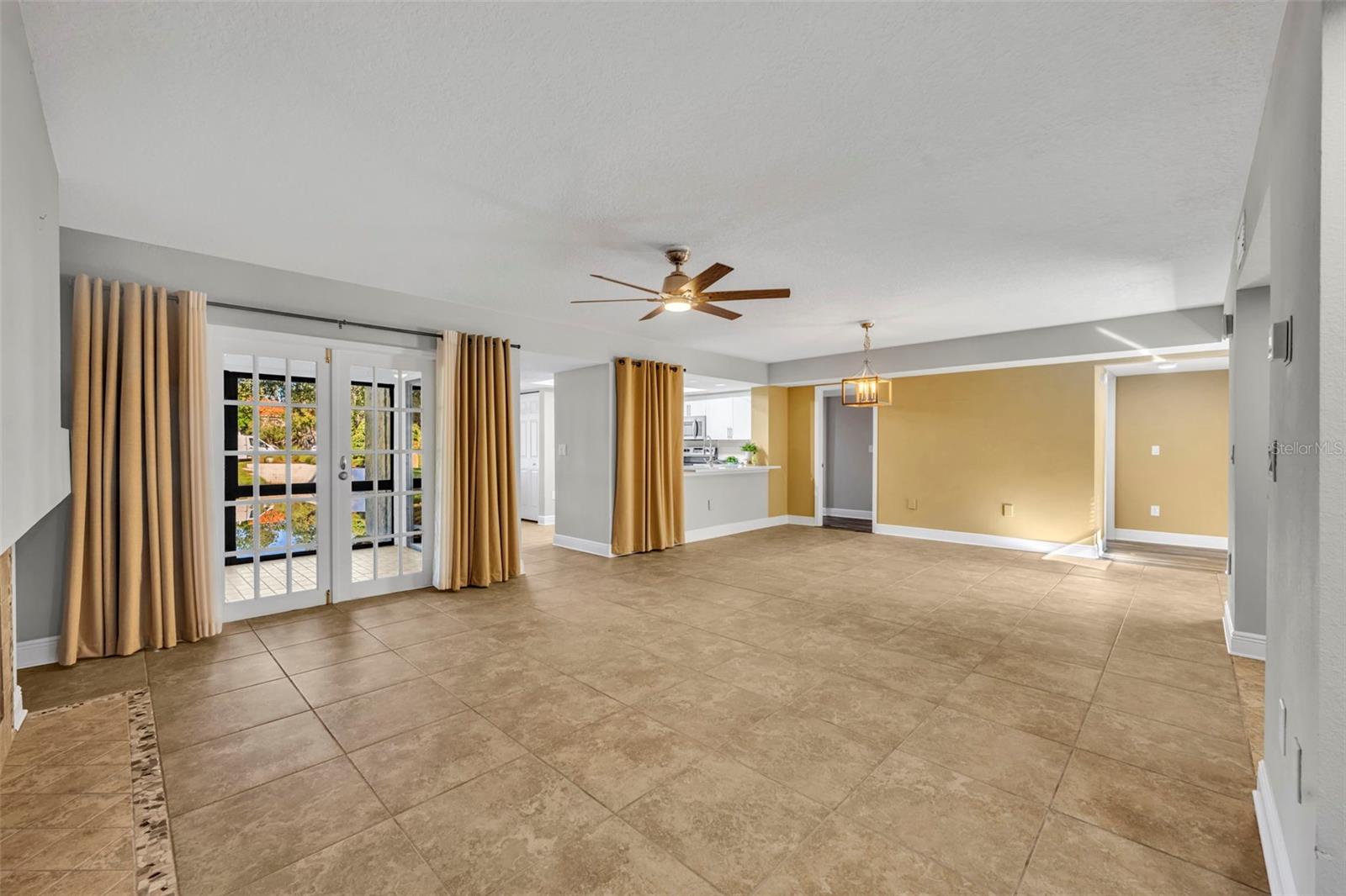 SUN BAY CLUB CONDO - Residential